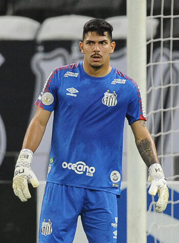 JOÃO PAULO- Santos (C$ 8,06) - Está sendo o goleiro mais confiável em defesas difíceis no momento. O Botafogo, adversário da rodada, é um dos times que mais exigem goleiros no quesito como mandante e, por isso, pode fazer o arqueiro 'mitar' no Nilton Santos.