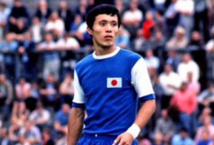 4 – Kunishige Kamamoto - A facilidade com que penetrava nas defesas marcou o japonês Kunishige Kamamoto. Outra média maravilhosa com 80 gols em 84 partidas. Assim figura na lista com sobras.