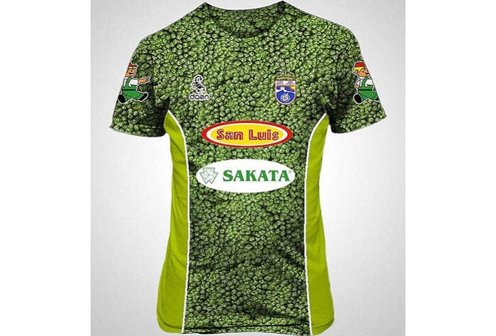 O La Hoya pode dizer que fez uma campanha um tanto saudável, pois o clube espanhol estampou diversos brócolis na sua camisa por ser um alimento tradicional da região onde surgiu.