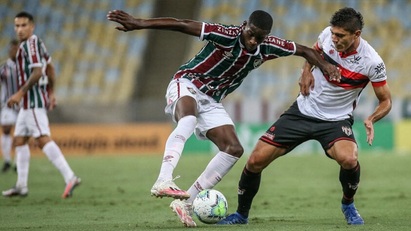 12º - Com a mesma pontuação está Luiz Henrique (19 anos), do Fluminense, que entrou em 12 oportunidades em campo, tem um gol na conta e uma assistência.