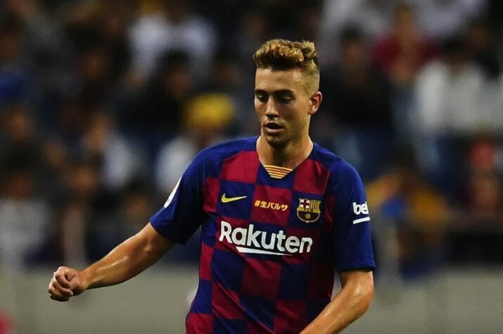 Oriol Busquets - Outro dos jovens jogadores do Barcelona que na temporada passada esteve emprestado. No caso dele, ao Twente, da Holanda. O meio-campista catalão quer convencer Koeman de que pode ter uma vaga no time, mas por enquanto nada está acertado.