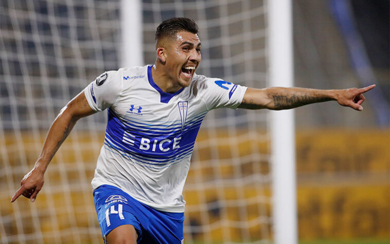 FECHADO - Agora é oficial. Neste domingo, o Grêmio confirmou a chegada do meia César Pinares, que defendeu a Universidad Católica e chamou a atenção do Tricolor nos duelos da Libertadores da América. Ele assinou por duas temporadas.