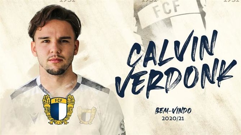 FECHADO: O lateral-esquerdo Calvin Verdonk, holandês de 23 anos, foi anunciado como o mais novo reforço do Famalicão, de Portugal. O jogador assinou um contrato válido por quatro temporadas e se mostrou muito feliz em vestir a camisa do clube que terminou na sexta posição do Campeonato Português na última temporada.