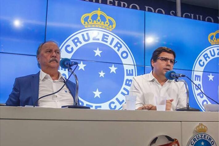 Além da punição, a Polícia Civil concluiu a investigação de possíveis crimes praticados por ex-dirigentes do Cruzeiro. O inquérito será encaminhado ao Ministério Público de Minas Gerais, que ficará responsável por oferecer denúncia contra o ex-presidente Wagner Pires de Sá, o ex-vice-presidente de futebol Itair Machado e o ex-diretor-geral Sérgio Nonato. Os três foram indiciados por irregularidades na administração do clube de 2018 a 2019. O inquérito apurou denúncias sobre falsificação de documento particular, falsidade ideológica e lavagem de dinheiro envolvendo os ex-dirigentes do Cruzeiro. A gestão quebrou regras da Fifa, da CBF e do governo federal. 