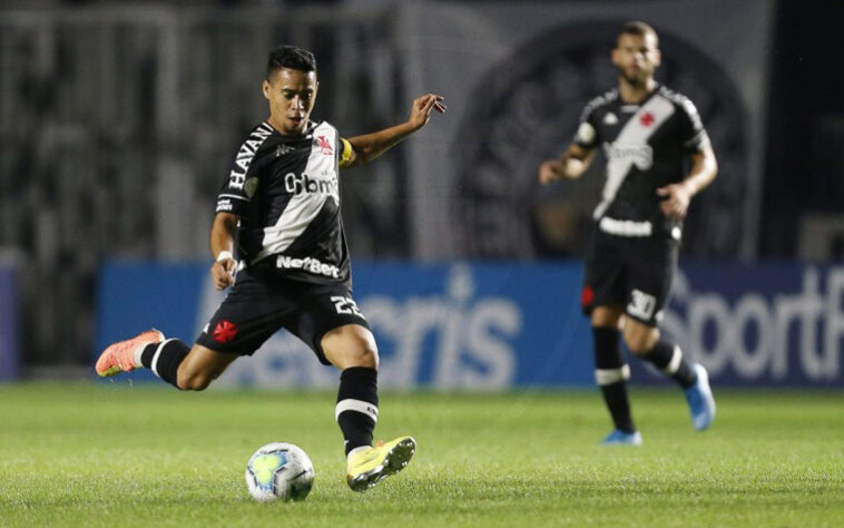 17º - Vasco (35 pontos) – Como foi no fim do 1º turno: Vasco 2 x 2 Santos; Athletico-PR 0 x 1 Vasco; Atlético-GO 2 x 1 Vasco; Vasco 3 x 2 Botafogo; Vasco 0 x 1 Coritiba; RB Bragantino 1 x 1 Vasco; Vasco 1 x 4 Atlético-MG; Vasco 0 x 3 Bahia; Flamengo 2 x 1 Vasco; Fortaleza 0 x 0 Vasco; Vasco 0 x 2 Internacional; Corinthians 2 x 1 Vasco; Vasco 1 x 1 Goiás – 10 pontos em 13 jogos, com um jogo a menos no geral.