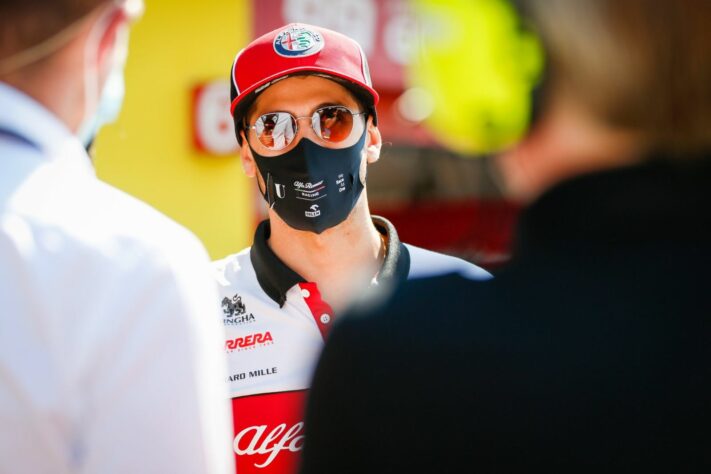 Antonio Giovinazzi antes da corrida em Mugello 