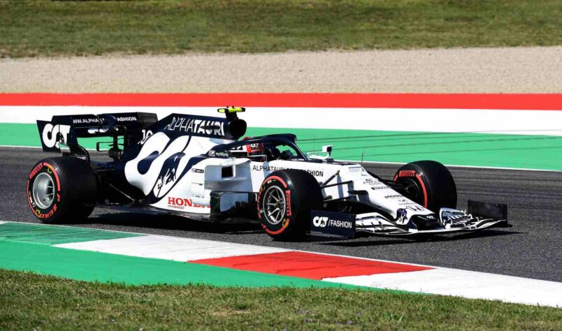 Pierre Gasly larga lá atrás no GP da Toscana 