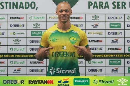 Outro defensor que fez um bom campeonato e se destacou foi Anderson Conceição, zagueiro que foi fundamental para o acesso do Cuiabá.