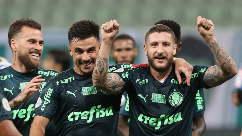 Invencibilidade: o Palmeiras está há 18 jogos sem perder, sendo esta a maior sequência em oito anos. Desses jogos, 11 são do Brasileirão (a equipe não foi derrotada na competição até agora), no entanto, são mais empates do que vitórias: sete (dois destes, em casa contra adversários com mais de quinze atletas desfalcados por Covid-19) contra quatro. Outra marca importante é a invencibilidade em casa – o Verdão não sabe o que é ser batido como mandante em 2020. 