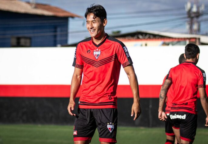 Chico - 29 anos - Atlético-GO - Meia - Contrato até: 28/02/2021 - O atleta se destacou no começo do Brasileirão, e a diretoria do Dragão não sabe se irá renovar ou dispensar o atleta.