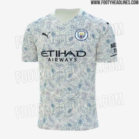 O rival do United também lançou um uniforme polêmico. Com uma mistura de branco, azul e tons de rosa, o Manchester City inovou na vestimenta alternativa.