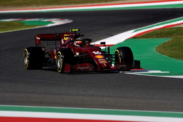 Charles Leclerc fez ótima classificação e larga em quinto para o GP da Toscana