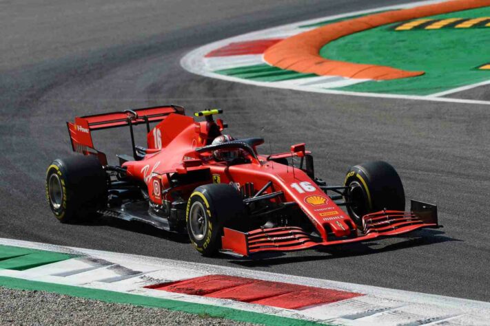 Leclerc foi o nono colocado no segundo treino livre em Monza