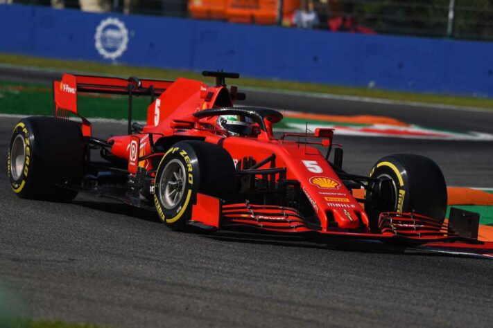 A Ferrari voltou a decepcionar. Após um fraco TL1, Vettel foi o 12º na segunda sessão