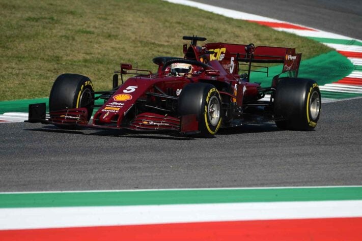 Sebastian Vettel conseguiu, com muito esforço, fechar a zona de pontuação em Mugello