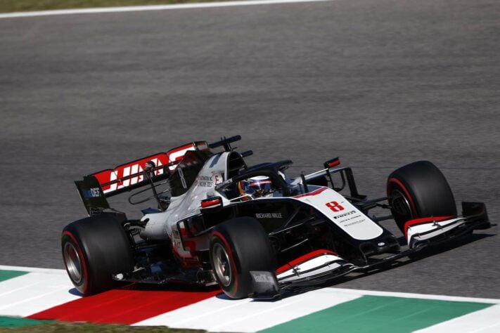 Romain Grosjean em ação no acidentado GP da Toscana
