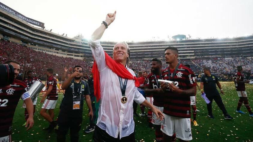 Títulos conquistados por Jorge Jesus: Brasileirão 2019, Libertadores 2019, Supercopa 2020, Recopa Sul-Americana 2020, Campeonato Carioca 2020.