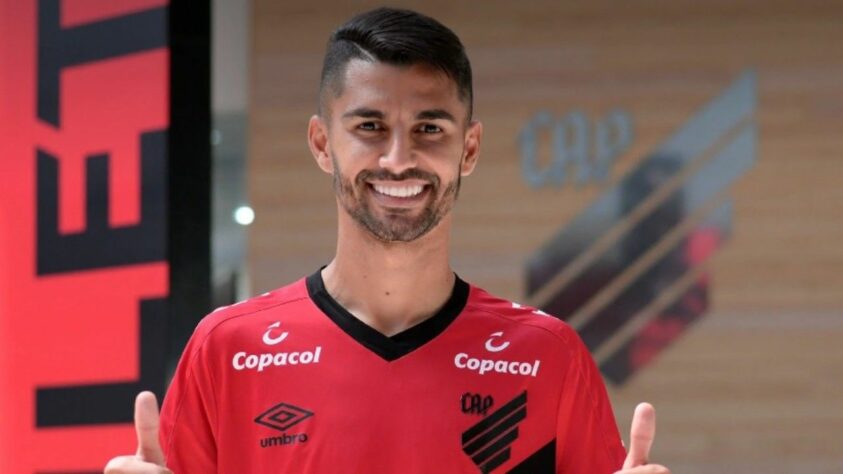 Athletico Paranaense: Jorginho (BRA) - (meia/29 anos).