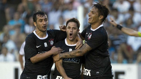 9º - Martinez - argentino - 2 gols em 18 jogos