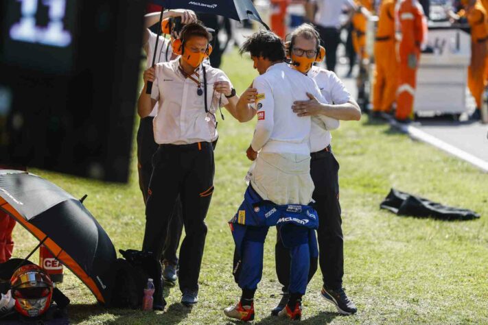 Sainz lamentou o toque sofrido na largada em Mugello