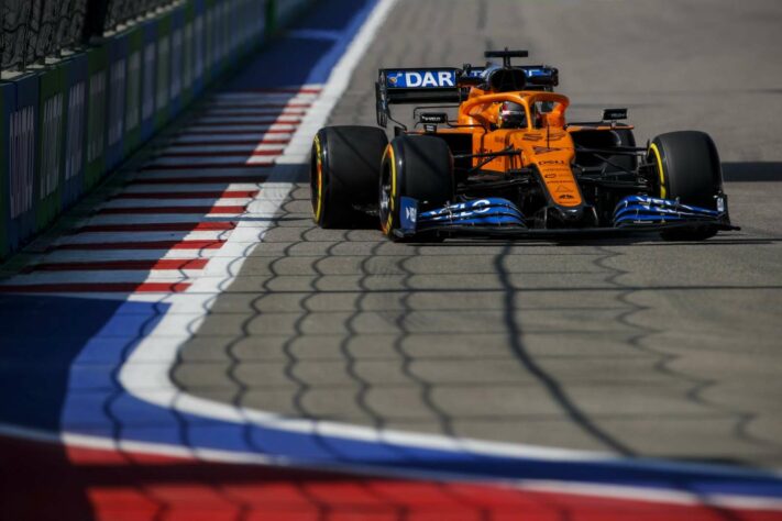 6) Carlos Sainz Jr. (McLaren), 1min32s550