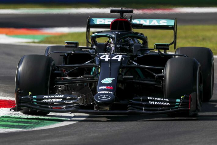 Lewis Hamilton, o mais rápido da sexta-feira de treinos livres em Monza