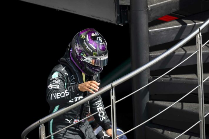 Hamilton marcou 1min15s144 para superar o companheiro de equipe no grid 