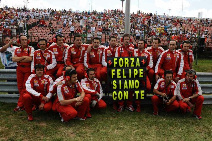 Felipe foi vítima de um forte acidente no GP da Hungria de 2009: uma mola se desprendeu do carro de Barrichello e acertou o piloto em cheio