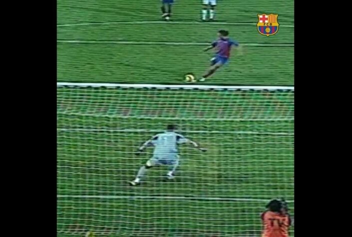 Primeiro gol no Real Madrid - O primeiro gol de Ronaldinho contra o maior rival do Barcelona foi no Campeonato Espanhol 2004/2005. Em vitória por 3 a 0 no Camp Nou, o  brasileiro fechou o placar em cobrança de pênalti.