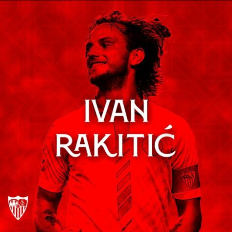 FECHADO: O Sevilla anunciou o retorno do meio-campista Ivan Rakitic através de suas redes sociais. O croata, que deixou a equipe de Andaluzia em 2014 para se juntar ao Barcelona, firmou um contrato até 2024, quando estará com 36 anos. O clube catalão irá receber 1,5 milhão de euros (R$ 9 milhões) fixos.