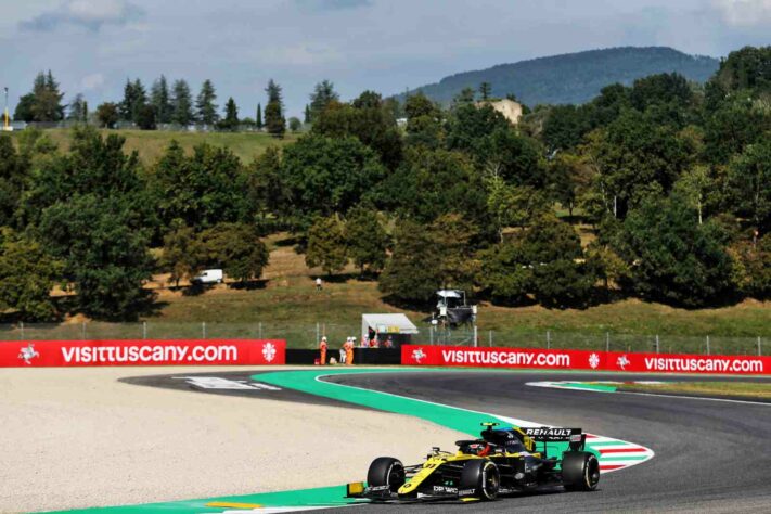 Esteban Ocon teve bom desempenho e fechou o dia em sexto