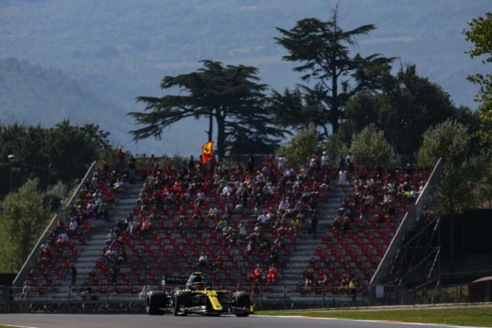 Esteban Ocon ficou apenas com a décima posição no grid 