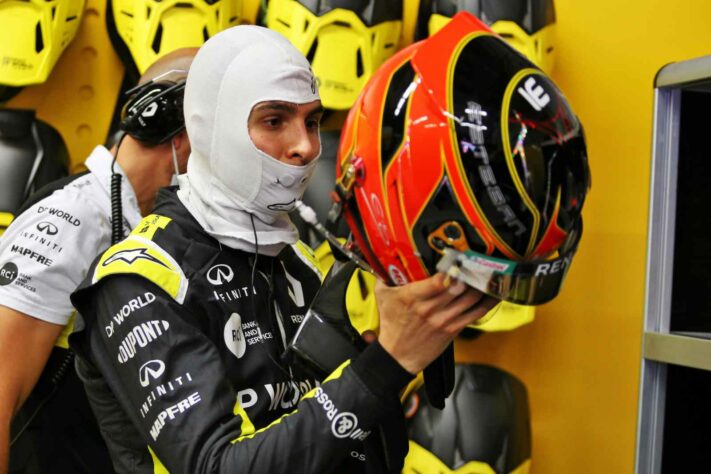 Esteban Ocon fazia corrida decente em Mugello, mas abandonou antes da segunda largada