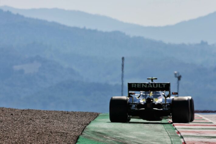 A Renault colocou mais uma vez seus dois pilotos no top-10 