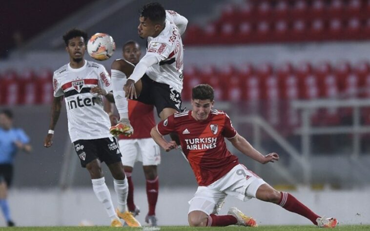 20/09/2020 - River Plate 2 x 1 São Paulo (Libertadores) - Pela Libertadores, derrota que eliminou a equipe. Álvarez fez os dois dos argentinos e Diego Costa descontou.