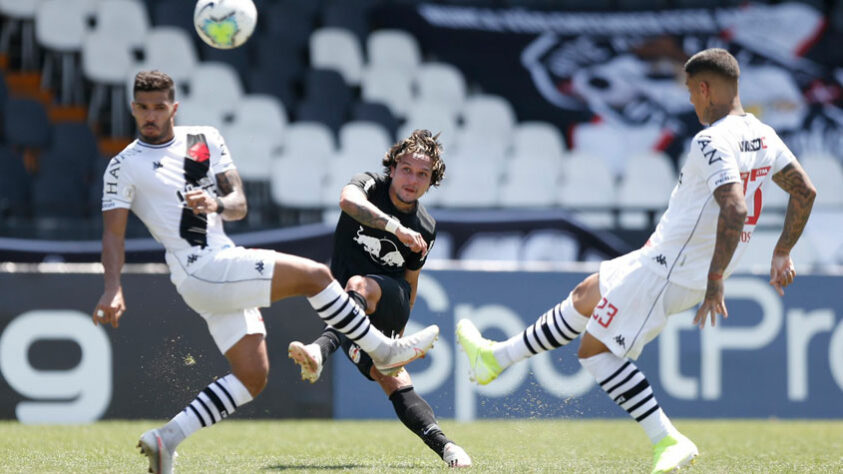 Red Bull Bragantino: Sobe - O atacante Bruno Tubarão foi o jogador que mais incomodou a defesa do Vasco. Aproveitou a distração vascaína e iniciou a jogada do gol de empate. Lucas Evangelista teve extrema categoria ao marcar o gol e também se destacou. Desce - Alerrandro, apesar de ter feito bem o pivô para Evangelista no lance do gol, mandou mal na cobrança do pênalti que perdeu. O lance custou dois pontos ao Bragantino.