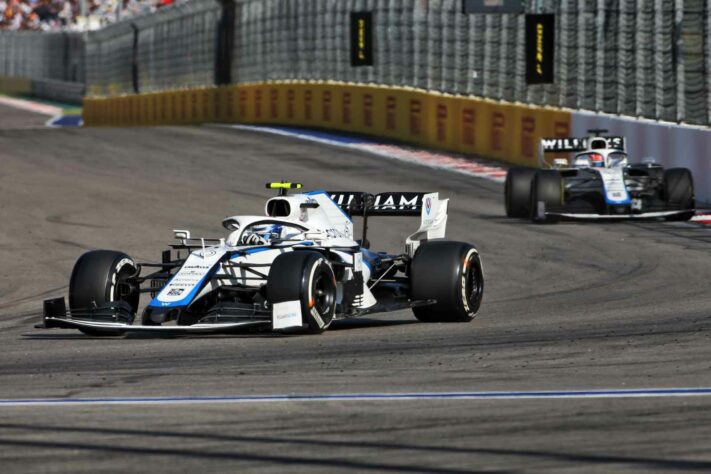 A dupla da Williams mais uma vez terminou a corrida fora da zona de pontuação