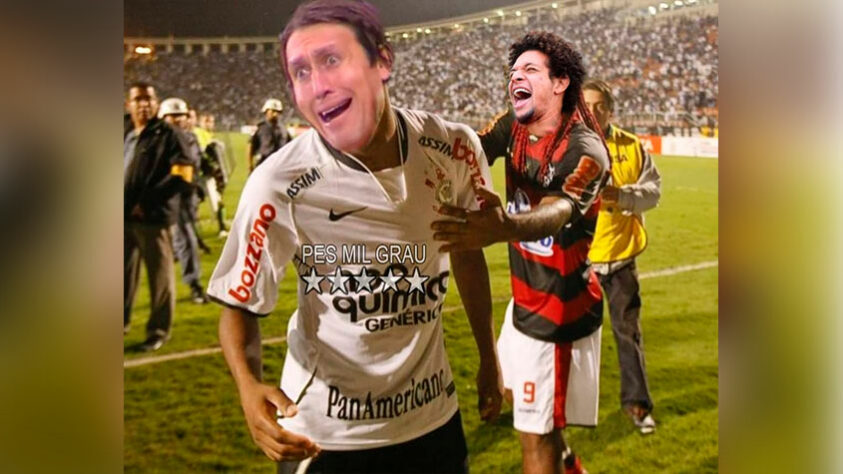 O Flamengo vem sendo um adversário indigesto para o Corinthians nos últimos anos. Desde 2017, o rubro-negro tem acumulado goleadas sobre o rival, além de contribuir com uma dolorosa eliminação na Copa do Brasil do ano passado. Nesta galeria, relembramos a repercussão de cada um destes jogos, com os memes que fizeram sucesso após o apito final. (Por Humor Esportivo)