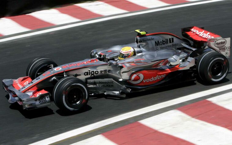 A primeira é o McLaren MP4/22. Foram quatro vitórias no ano de estreia de Hamilton, em 2007, e o vice-campeonato mundial