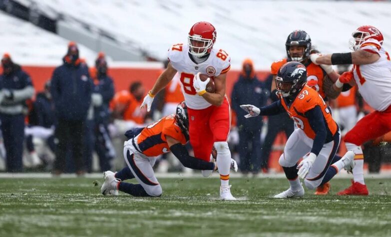 1 - Kansas City Chiefs: Mesmo em um dia que Mahomes não brilha como o usual, Kansas passou como um trator sobre Denver.