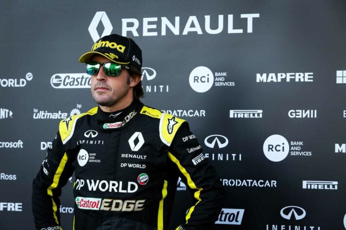 Mesmo assim, Alonso ficou menos enferrujado. O último contato do espanhol com um carro de F1 foi mais de um ano atrás, em abril de 2019, quando a McLaren o convidou para teste coletivo no Bahrein 