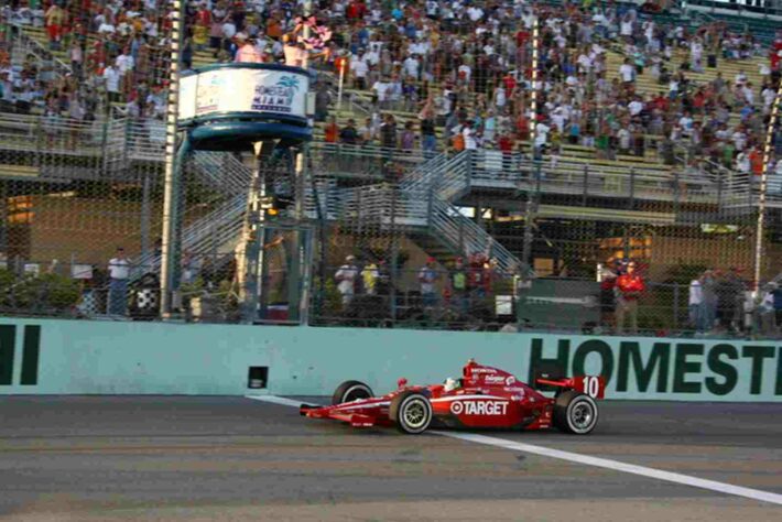 Dario Franchitti conquistou o título de 2010 pela Ganassi