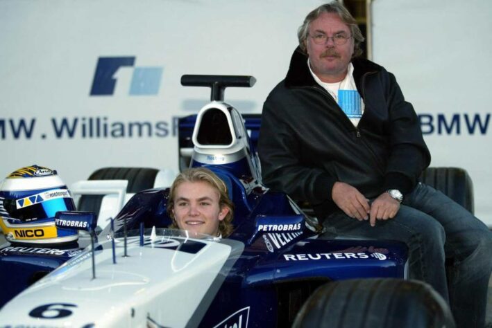 Keke Rosberg foi campeão mundial em 1982. O feito foi repetido pelo filho Nico 34 anos depois, em 2016. É a segunda dupla de pai e filho campeões 
