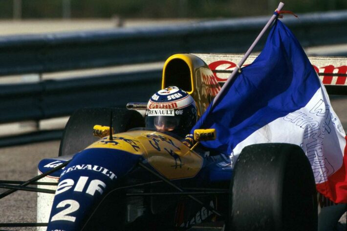 Mas a corrida é lembrada pelo tetracampeonato de Alain Prost, que anunciou aposentadoria ao fim daquele ano
