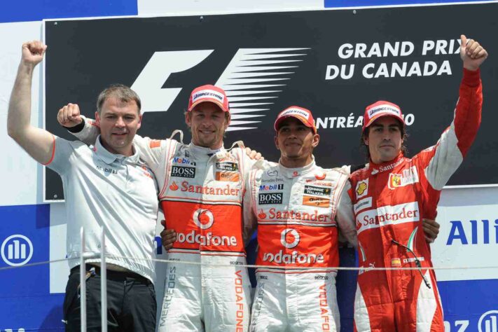 13 - Em uma corrida cheia de alternativas, Lewis Hamilton venceu o GP do Canadá de 2010, a 13ª conquista na carreira