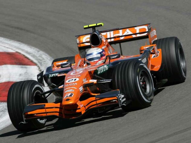 O filho Markus fez apenas uma corrida na F1, em 2007, mas ficou eternizado por levar a fraca Spyker a liderança da chuvosa corrida em Nürburgring
