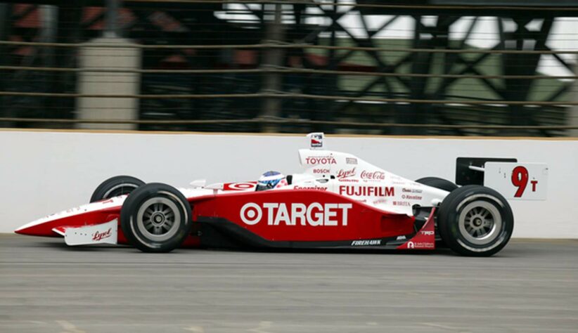 Scott Dixon conquistou o título de 2003 da IRL pela Ganassi