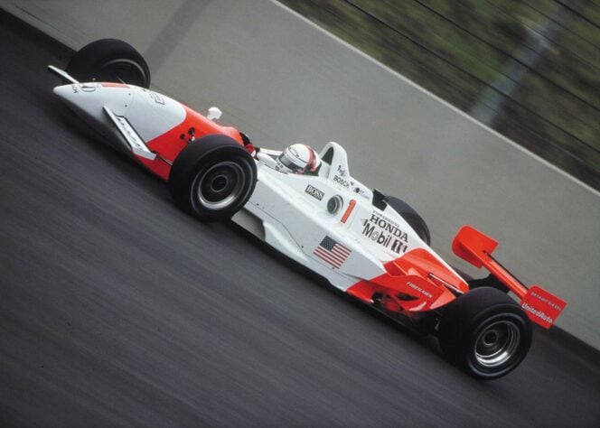 Gil de Ferran conquistou o título de 2001 da CART pela Penske 