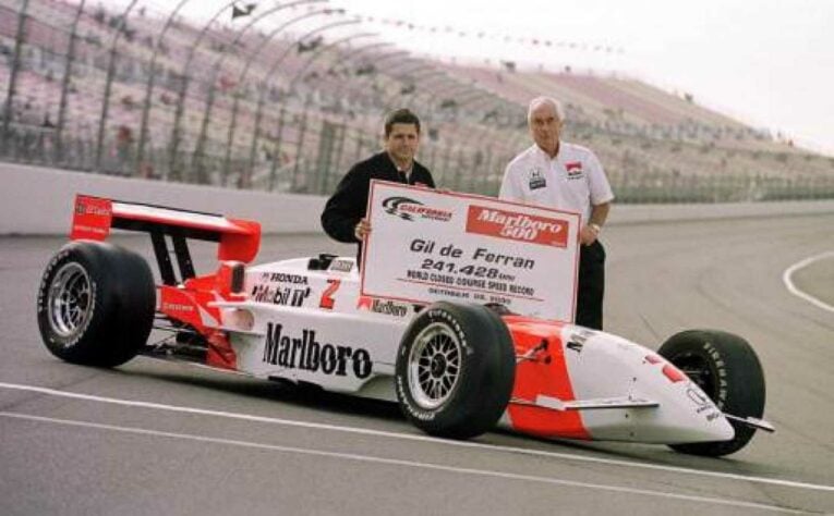 Gil de Ferran conquistou o título de 2000 da IRL pela Penske 