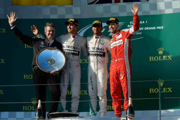 34 - Lewis Hamilton iniciou a campanha do tricampeonato mundial com vitória no GP da Austrália de 2015